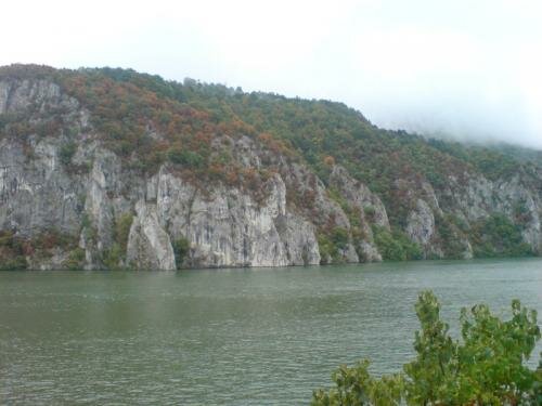 Dunărea la Cazane, toamna, 2
